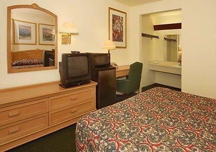 Econo Lodge Άσλαντ Δωμάτιο φωτογραφία