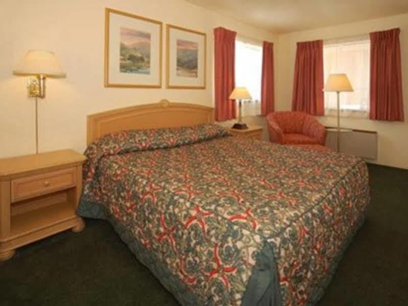 Econo Lodge Άσλαντ Εξωτερικό φωτογραφία